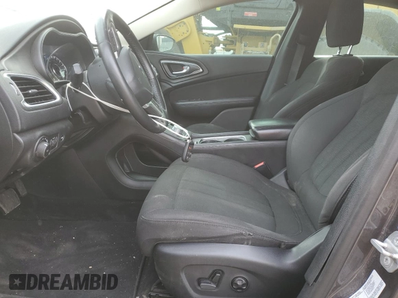 2016 Chrysler 200 Limited with VIN 1C3CCCAB3GN140406, listed as a Copart auction lot 70701854 with 152,571 mi miles and Salvage Title. Bid and sale history available at DreamBid. Image 7.