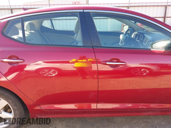 2014 Kia Optima LX with VIN 5XXGM4A72EG272724, listed as a IAAI auction lot 41828285 with 136,996 mi miles. Bid and sale history available at carsss.com. Image 14.