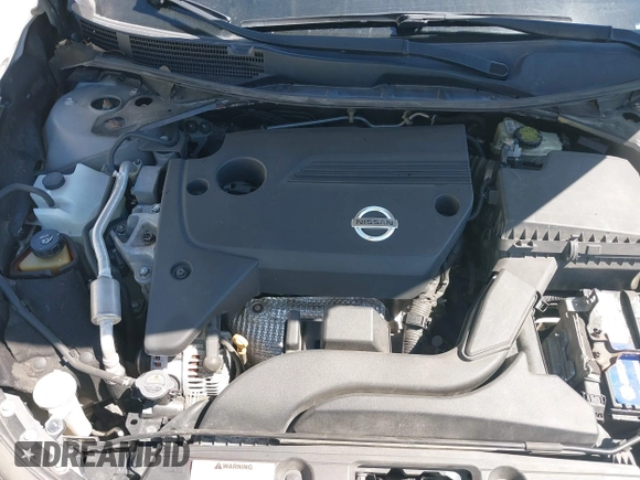 2013 Nissan Altima SV with VIN 1N4AL3AP0DN558180, listed as a IAAI auction lot 41739869 with 232,134 mi miles and . Bid and sale history available at carsss.com. Image 10.