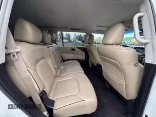 2017 Nissan Armada SV z VIN JN8AY2NC7H95049XX, wystawiony jako Copart lot #61907525 z przebiegiem 131 364 mil mil oraz Czysty tytuł • Clean title. Historia ofert i sprzedaży dostępna na DreamBid. Obrazek 6.