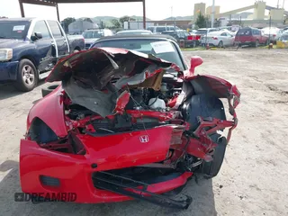 2000 Honda S2000 с VIN JHMAP1143YT000526, выставлен на аукционе IAAI как лот 41582510 с пробегом 114 783 миль миль и . История ставок и продаж доступна на DreamBid. Изображение 13.