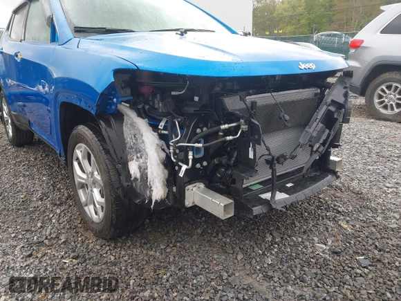 2024 Jeep Compass Latitude with VIN 3C4NJDBN9RT132368, listed as a IAAI auction lot 42149252 with 22,562 mi miles and . Bid and sale history available at DreamBid. Image 6.