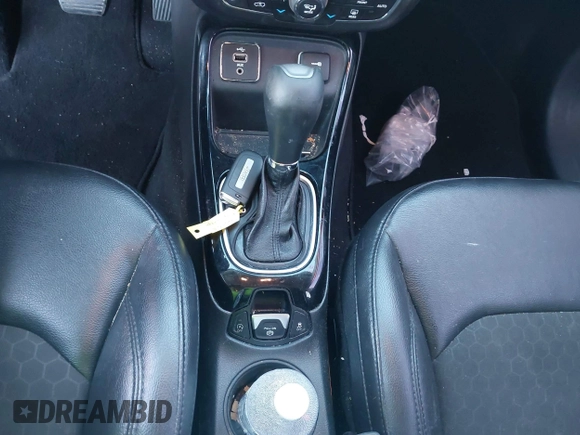 2018 Jeep Compass Latitude с VIN 3C4NJCBB0JT502028, выставлен на аукционе IAAI как лот 42702509 с пробегом 198 712 миль миль и . История ставок и продаж доступна на DreamBid. Изображение 11.