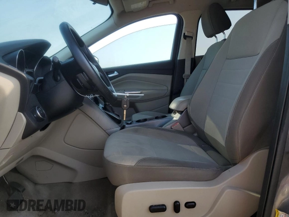 2014 Ford Escape SE z VIN 1FMCU9G97EUB34302, wystawiony jako Copart lot #61692815 z przebiegiem 158 068 mil mil oraz Czysty tytuł • Clean title. Historia ofert i sprzedaży dostępna na DreamBid. Obrazek 7.