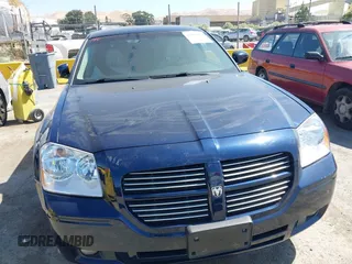 2005 Dodge Magnum z VIN 2D8GZ58255H656450, wystawiony jako IAAI lot #42475944 z przebiegiem 80 098 mil mil oraz . Historia ofert i sprzedaży dostępna na DreamBid. Obrazek 6.