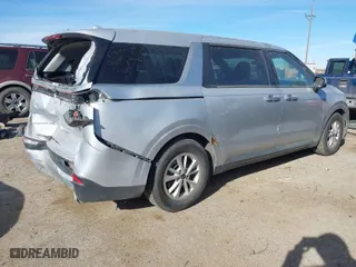 2022 Kia Carnival LXS with VIN KNDNB4H36N6170387, listed as a IAAI auction lot 41240773 with 97,327 mi miles. Bid and sale history available at carsss.com. Image 4.