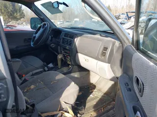 2001 Mitsubishi Montero Sport ES with VIN JA4MT21H91P037463, listed as a IAAI auction lot 41463766 with 147,952 mi miles. Bid and sale history available at carsss.com. Image 5.