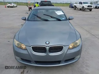 2009 BMW 3 Series 328i xDrive z VIN WBAWV53549PF95715, wystawiony jako IAAI lot #42296949 z przebiegiem 182 003 mil mil oraz . Historia ofert i sprzedaży dostępna na DreamBid. Obrazek 6.