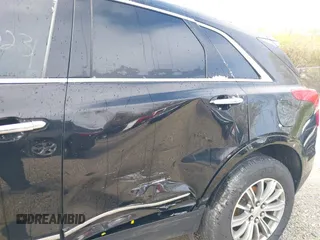 2017 Cadillac XT5 Luxury AWD with VIN 1GYKNDRS8HZ257253, listed as a IAAI auction lot 41968223 with 91,984 mi miles and . Bid and sale history available at carsss.com. Image 6.