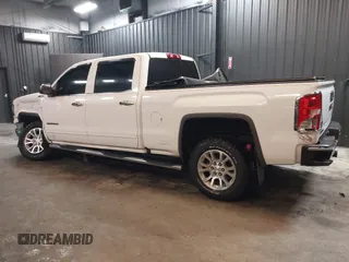 2018 GMC Sierra 1500 SLE z VIN 3GTU2MEC5JG104843, wystawiony jako IAAI lot #42447744 z przebiegiem 136 874 mil mil oraz . Historia ofert i sprzedaży dostępna na DreamBid. Obrazek 14.