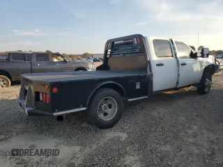 2008 GMC Sierra 3500HD DRW SLE2 z VIN 1GTJK33688F205851, wystawiony jako Copart lot #77532264 z przebiegiem 196 137 mil mil oraz Czysty tytuł • Clean title. Historia ofert i sprzedaży dostępna na DreamBid. Obrazek 3.
