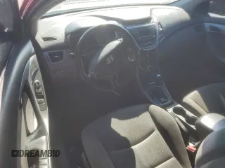 2014 Hyundai Elantra z VIN KMHDH6AH3EU028324, wystawiony jako Copart lot #71984904 z przebiegiem 153 546 mil mil oraz Szkody całkowita. Historia ofert i sprzedaży dostępna na DreamBid. Obrazek 8.