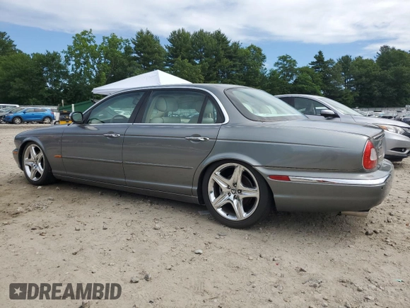 2005 Jaguar XJ Vanden Plas with VIN SAJWA82C25SG44967, listed as a Copart auction lot 62807705 with 33,020 mi miles and Clean title. Bid and sale history available at DreamBid. Image 2.
