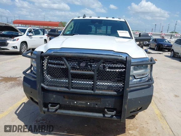 2019 Ram 2500 Tradesman with VIN 3C6UR5HLXKG621237, listed as a IAAI auction lot 42499165 with 79,899 mi miles and . Bid and sale history available at DreamBid. Image 12.