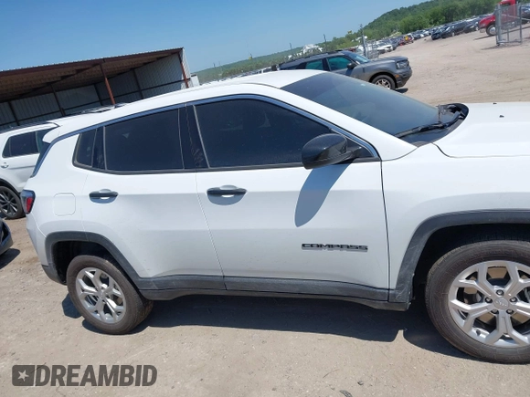 2024 Jeep Compass Sport с VIN 3C4NJDANXRT166403, выставлен на аукционе IAAI как лот 42248305 с пробегом 20 907 миль миль и . История ставок и продаж доступна на DreamBid. Изображение 14.