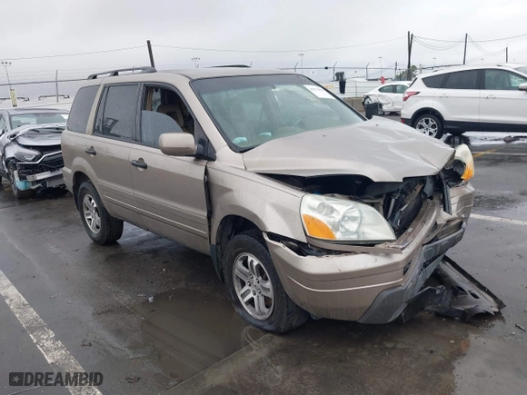 2004 Honda Pilot EX with VIN 2HKYF18604H582741, listed as a IAAI auction lot 41572039 with 225,101 mi miles. Bid and sale history available at carsss.com. Image 1.