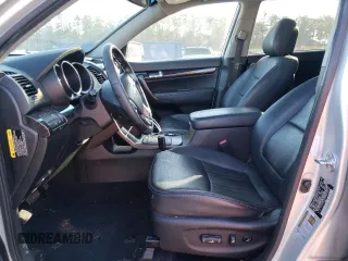 2013 Kia Sorento EX with VIN 5XYKU4A23DG376762, listed as a Copart auction lot 43710375 with 195,246 mi miles and Salvage Title. Bid and sale history available at carsss.com. Image 7.