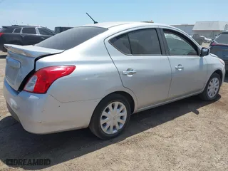 2019 Nissan Versa Sedan SV with VIN 3N1CN7AP0KL840680, listed as a IAAI auction lot 42000821 with 95,875 mi miles. Bid and sale history available at carsss.com. Image 4.