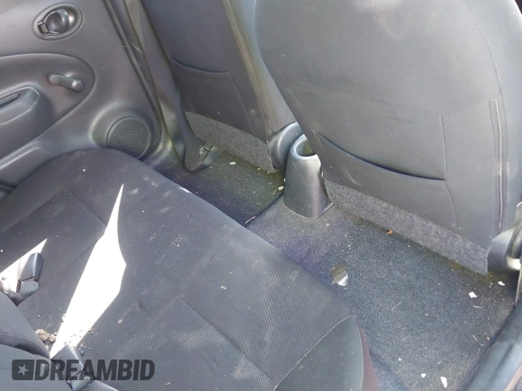 2015 Nissan Note SV with VIN 3N1CE2CP2FL368455, listed as a IAAI auction lot 41637528 with 178,098 mi miles and . Bid and sale history available at DreamBid. Image 8.