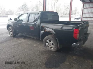 2006 Nissan Frontier SE z VIN 1N6AD07W06C420090, wystawiony jako IAAI lot #41999474 z przebiegiem 112 400 mil mil oraz . Historia ofert i sprzedaży dostępna na DreamBid. Obrazek 3.