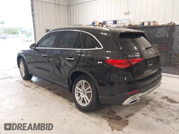 2025 Mercedes-Benz GLC with VIN W1NKM4HB8SF291642, listed as a IAAI auction lot 41397382 with 209 mi miles. Bid and sale history available at carsss.com. Image 3.