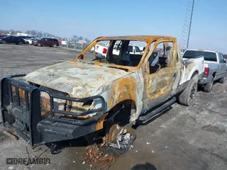 2000 Ford Super Duty F-250 XL with VIN 1FTNX21F3YED70759, listed as a IAAI auction lot 41571539 with 1 mi miles. Bid and sale history available at carsss.com. Image 6.