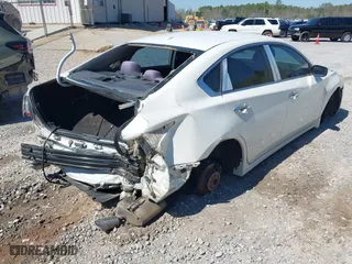 2014 Nissan Altima 2.5 SV with VIN 1N4AL3AP8EC319909, listed as a IAAI auction lot 41770307 with 187,327 mi miles. Bid and sale history available at carsss.com. Image 4.