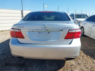2007 Lexus LS 460 L с VIN JTHGL46F175020133, выставлен на аукционе IAAI как лот 41641173 с пробегом 179 107 миль миль и . История ставок и продаж доступна на DreamBid. Изображение 16.