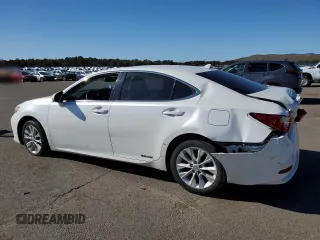 2014 Lexus ES 300h z VIN JTHBW1GG0E2054179, wystawiony jako Copart lot #50954155 z przebiegiem 226 722 mil mil oraz Szkoda całkowita • Salvage title. Historia ofert i sprzedaży dostępna na DreamBid. Obrazek 2.