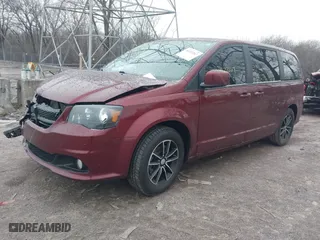 2019 Dodge Grand Caravan SE with VIN 2C4RDGBG1KR521851, listed as a IAAI auction lot 41572267 with 104,484 mi miles. Bid and sale history available at carsss.com. Image 17.