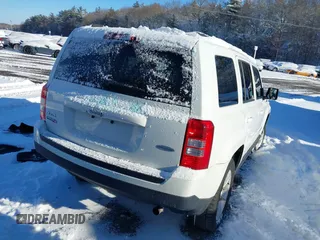 2017 Jeep Patriot High Altitude with VIN 1C4NJRFB5HD168818, listed as a IAAI auction lot 41374327 with 103,227 mi miles. Bid and sale history available at carsss.com. Image 4.