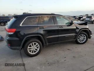 2017 Jeep Grand Cherokee Laredo with VIN 1C4RJFAG9HC948040, listed as a Copart auction lot 79330514 with 91,233 mi miles and Salvage Title. Bid and sale history available at carsss.com. Image 3.
