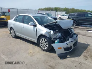2010 Volkswagen Jetta Limited Edition z VIN 3VWRZ7AJ8AM119536, wystawiony jako IAAI lot #42106014 z przebiegiem 138 745 mil mil oraz . Historia ofert i sprzedaży dostępna na DreamBid. Obrazek 1.