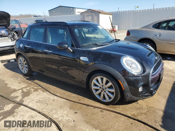 2018 MINI Hardtop 4 Door Cooper S with VIN WMWXU3C59J2F51559, listed as a Copart auction lot 46335915 with 32,660 mi miles and Salvage title. Bid and sale history available at DreamBid. Image 4.