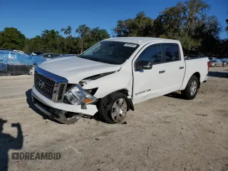 2018 Nissan Titan SV with VIN 1N6AA1E6XJN537139, listed as a Copart auction lot 49924305 with 61,835 mi miles and Salvage Title. Bid and sale history available at carsss.com. Image 1.