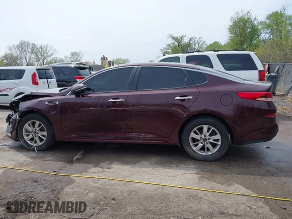 2019 Kia Optima LX with VIN 5XXGT4L39KG277217, listed as a IAAI auction lot 40220142 with 139,755 mi miles. Bid and sale history available at carsss.com. Image 14.