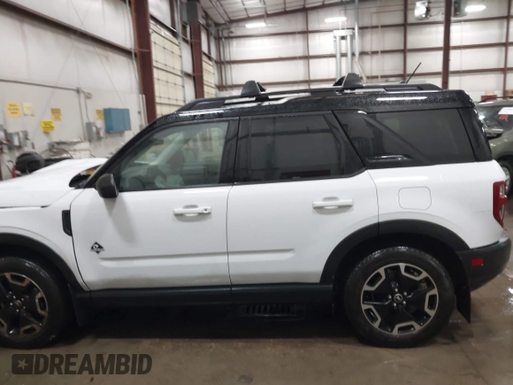 2021 Ford Bronco Sport Outer Banks z VIN 3FMCR9C61MRB05235, wystawiony jako IAAI lot #41726178 z przebiegiem 30 416 mil mil oraz . Historia ofert i sprzedaży dostępna na DreamBid. Obrazek 14.