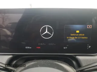 2022 Mercedes-Benz EQS 450+ z VIN W1KCG2DB0NA008557, wystawiony jako Copart lot #42985905 z przebiegiem 21 537 mil mil oraz Szkoda całkowita • Salvage title. Historia ofert i sprzedaży dostępna na DreamBid. Obrazek 9.