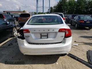 2015 Volvo S60 T5 Drive-E Premier with VIN YV126MFB7F2301301, listed as a Copart auction lot 68088923 with 103,879 mi miles. Bid and sale history available at carsss.com. Image 6.