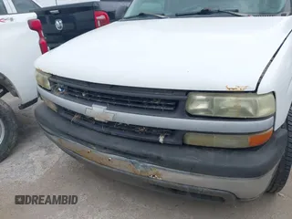 2003 Chevrolet Tahoe LS with VIN 1GNEC13V83R261152, listed as a IAAI auction lot 42546536 with 50,695 mi miles and . Bid and sale history available at DreamBid. Image 6.