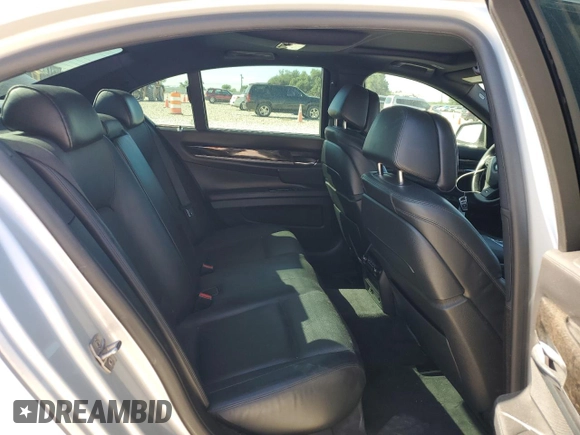 2013 BMW 7 Series 750i с VIN WBAYA8C54DC996698, выставлен на аукционе Copart как лот 53235915 с пробегом 116 247 миль миль и Списание • Salvage title. История ставок и продаж доступна на DreamBid. Изображение 10.