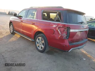 2018 Ford Expedition Max XLT with VIN 1FMJK1JT6JEA37146, listed as a IAAI auction lot 41116736 with 123,959 mi miles and . Bid and sale history available at DreamBid. Image 3.