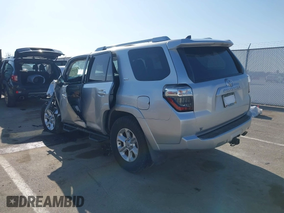 2016 Toyota 4Runner Limited with VIN JTEBU5JR4G5289948, listed as a IAAI auction lot 41929097 with Not provided miles and . Bid and sale history available at DreamBid. Image 3.