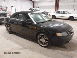 2004 Audi A4 1.8T z VIN WAUAC48HX4K011740, wystawiony jako IAAI lot #42181253 z przebiegiem 133 634 mil mil oraz . Historia ofert i sprzedaży dostępna na DreamBid. Obrazek 1.
