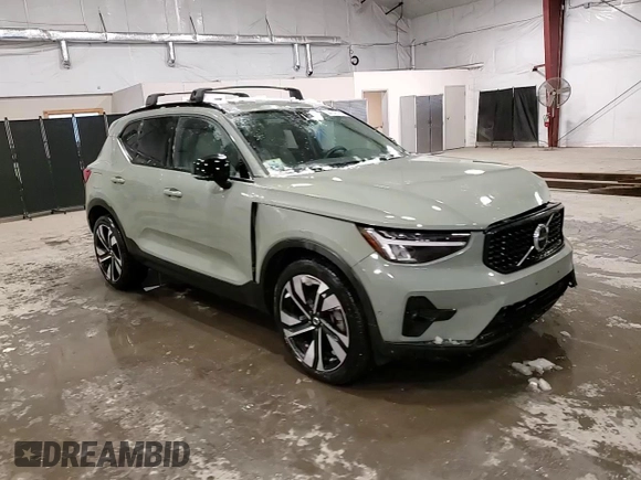 2023 Volvo XC40 Plus Dark Theme with VIN YV4L12UW2P2024297, listed as a Copart auction lot 44742735 with 15,666 mi miles and Salvage title. Bid and sale history available at DreamBid. Image 14.