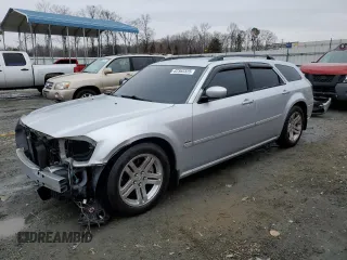 2005 Dodge Magnum RT with VIN 2D4GV58275H124968, listed as a Copart auction lot 42362325 with 268,468 mi miles and Salvage Title. Bid and sale history available at carsss.com. Image 1.