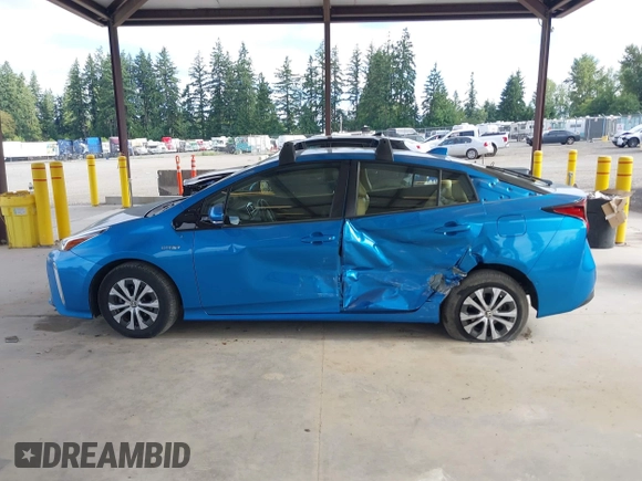 2020 Toyota Prius LE with VIN JTDL9RFU5L3018787, listed as a IAAI auction lot 42723431 with 30,793 mi miles and . Bid and sale history available at DreamBid. Image 14.