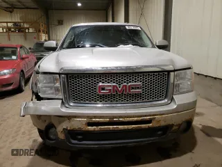2007 GMC Sierra Denali z VIN 2GTEK638571692369, wystawiony jako Copart lot #46514983 z przebiegiem 261 756 mil mil oraz Szkody całkowita. Historia ofert i sprzedaży dostępna na DreamBid. Obrazek 5.