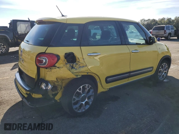 2014 FIAT 500L Trekking with VIN ZFBCFADH4EZ021618, listed as a Copart auction lot 41621115 with 130,143 mi miles and Salvage Title. Bid and sale history available at DreamBid. Image 3.
