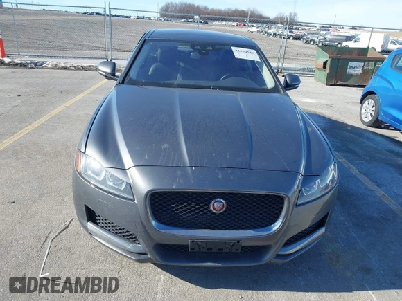 2016 Jaguar XF 35t Premium with VIN SAJBD4BVXGCY14096, listed as a IAAI auction lot 41354580 with 98,748 mi miles. Bid and sale history available at carsss.com. Image 12.